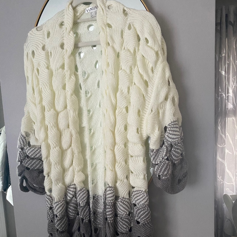 Long Cardigan sweater